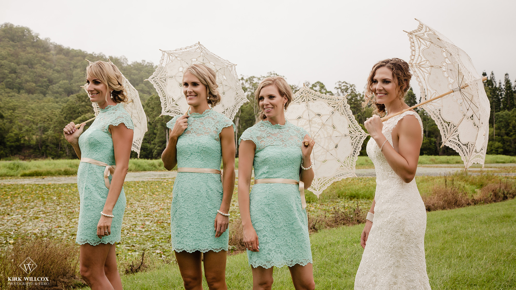 bride and bridesmaids wedding photography