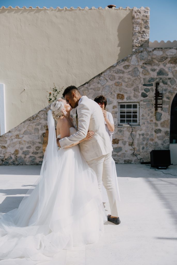 Bride & Groom kiss