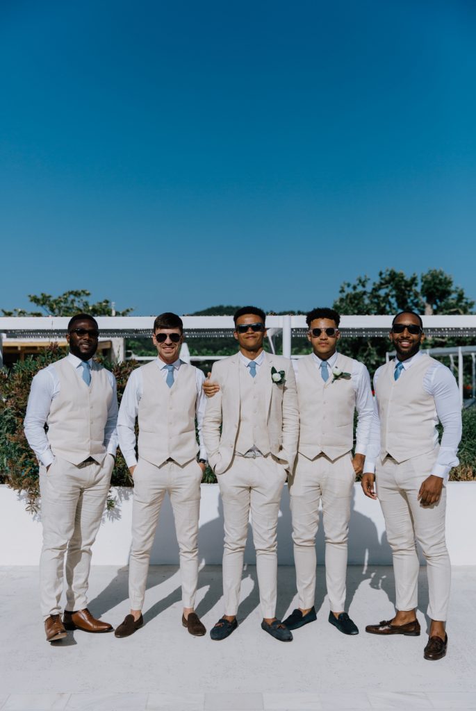 groomsmen 