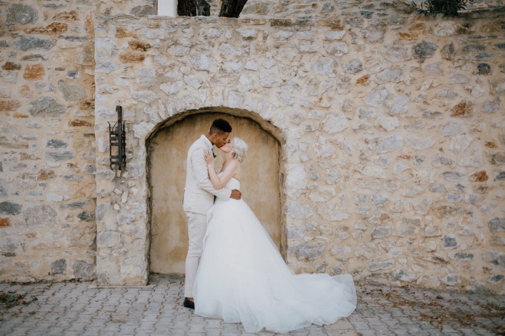 wedding kiss