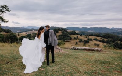 Olivia & Ryland – Country Wedding
