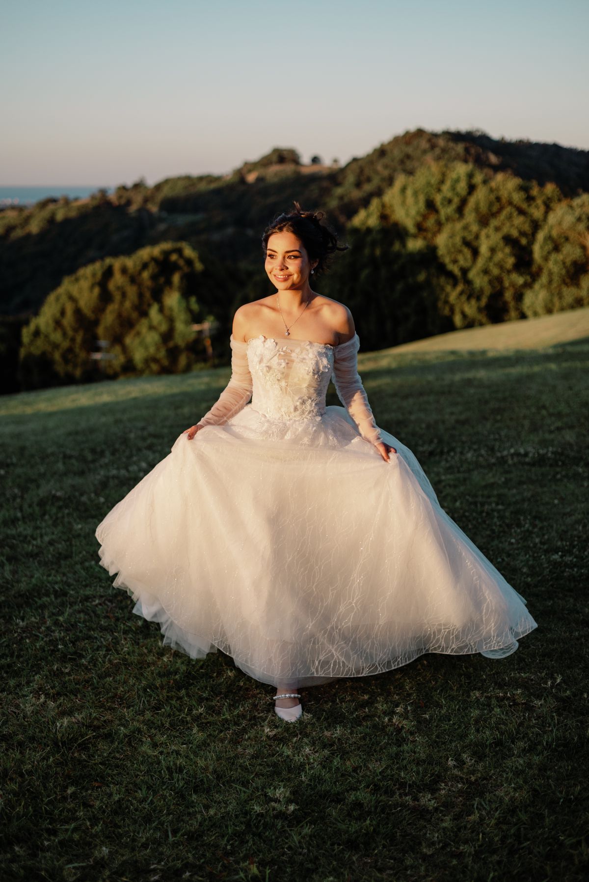 A candid & editorial photo of a Gold Coast bride