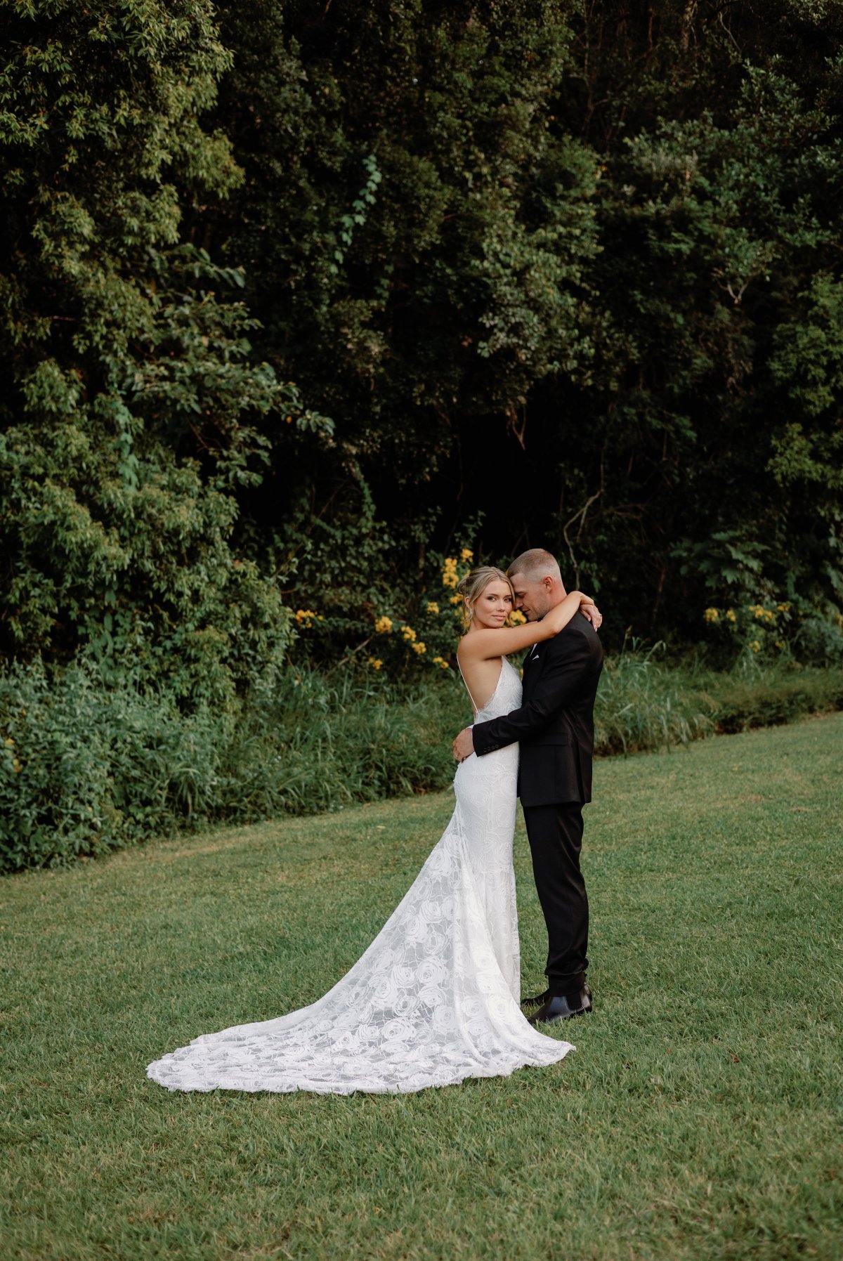 Elegant luxury wedding photos by acclaimed photographer Kirk Willcox Photography