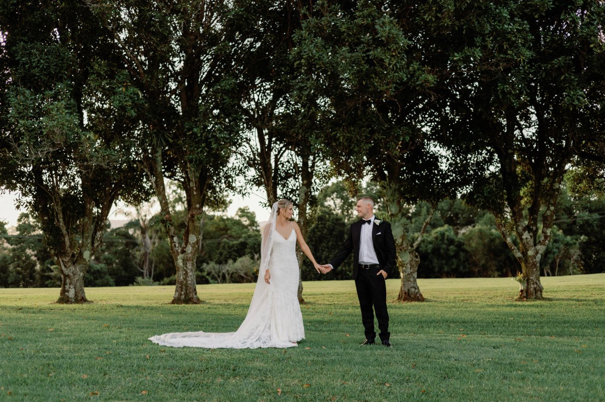 Elysian Hills editorial wedding portraits